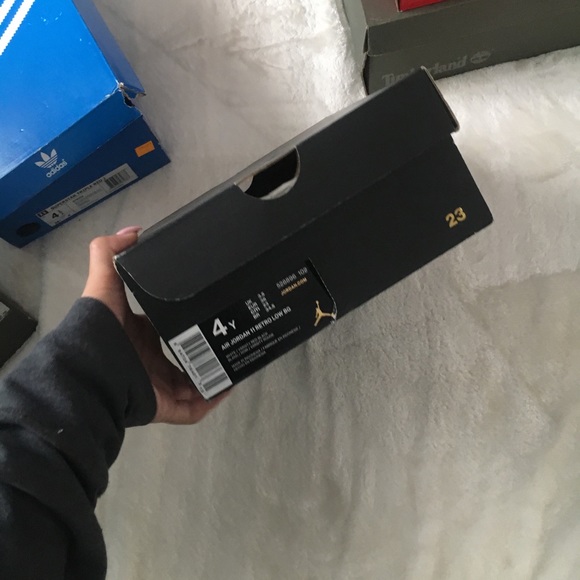 Varsity Low 11s - Picture 6 of 6